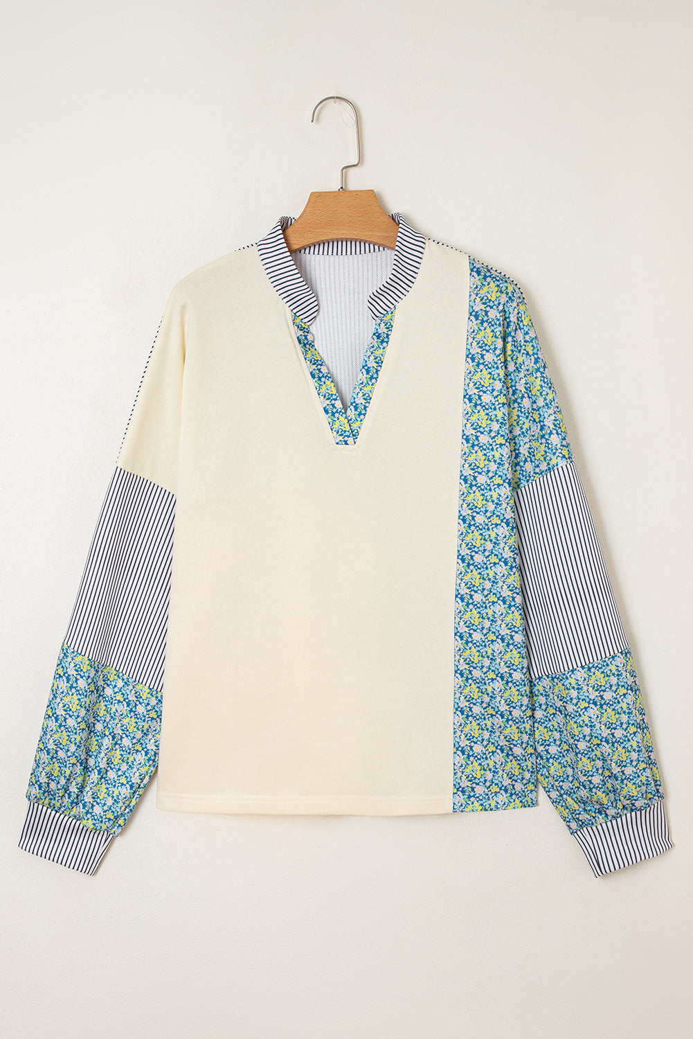 loose sweatshirt