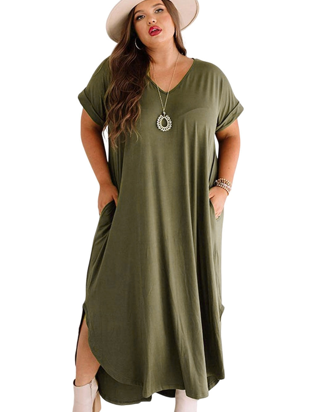 Emerald V-Neck Maxi Dress with Rolled Cuffs for Curvy Women