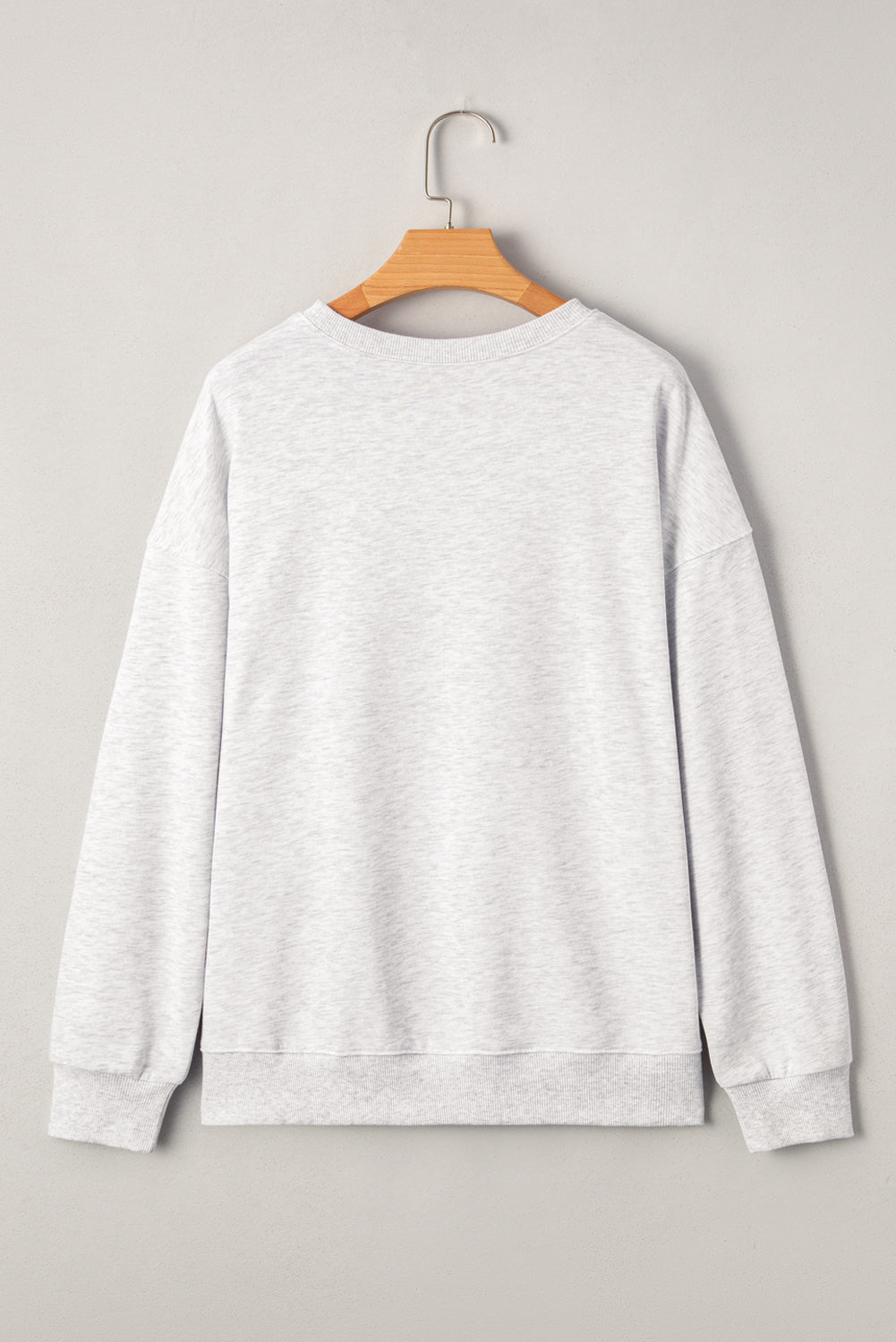 baggy sweatshirt