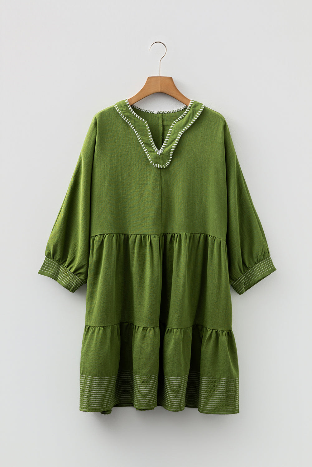 Jungle Green Contrast Stitched V Neck 3/4 Sleeve Tiered Mini Dress