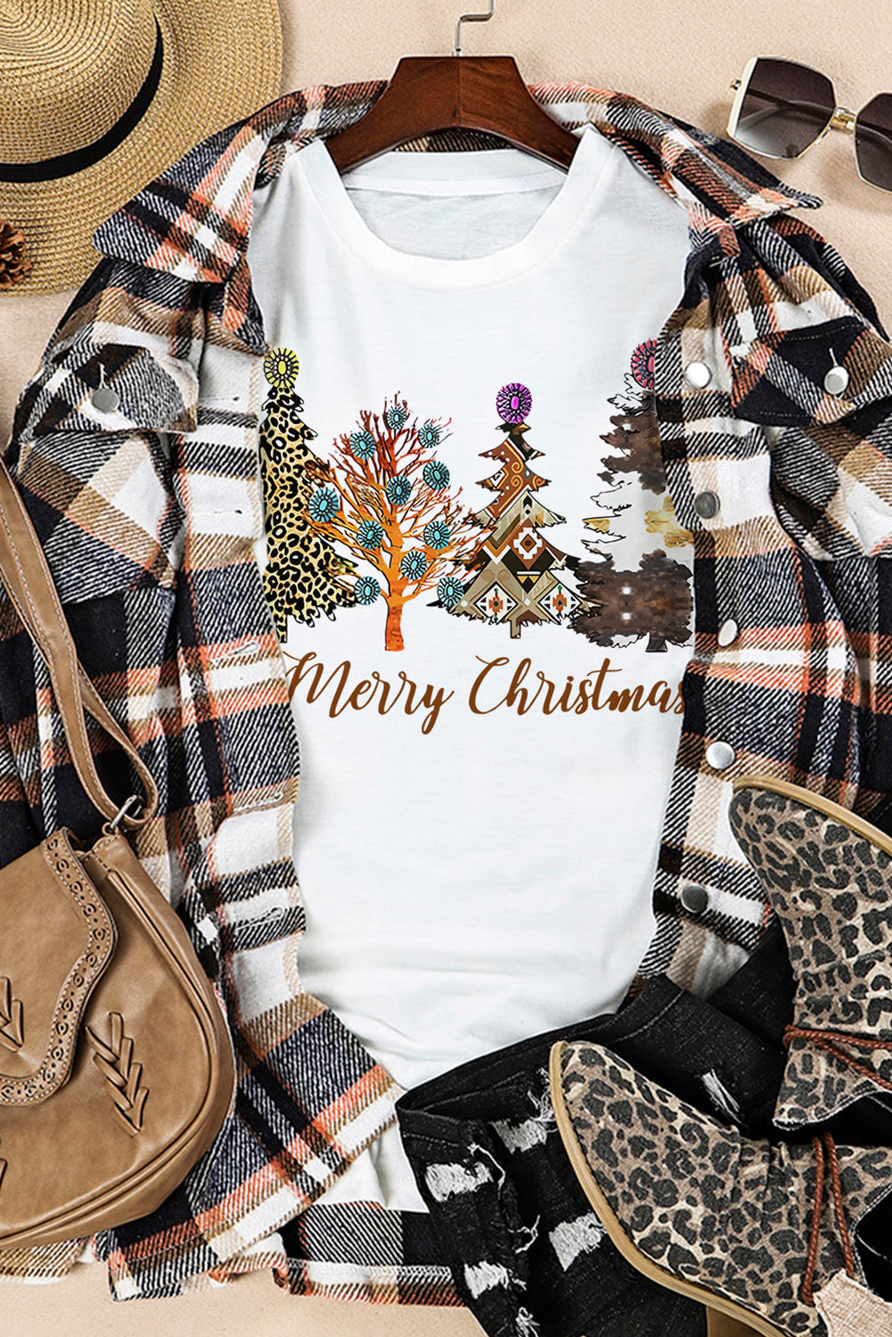 Festive White Western Tree Print Graphic T-shirt