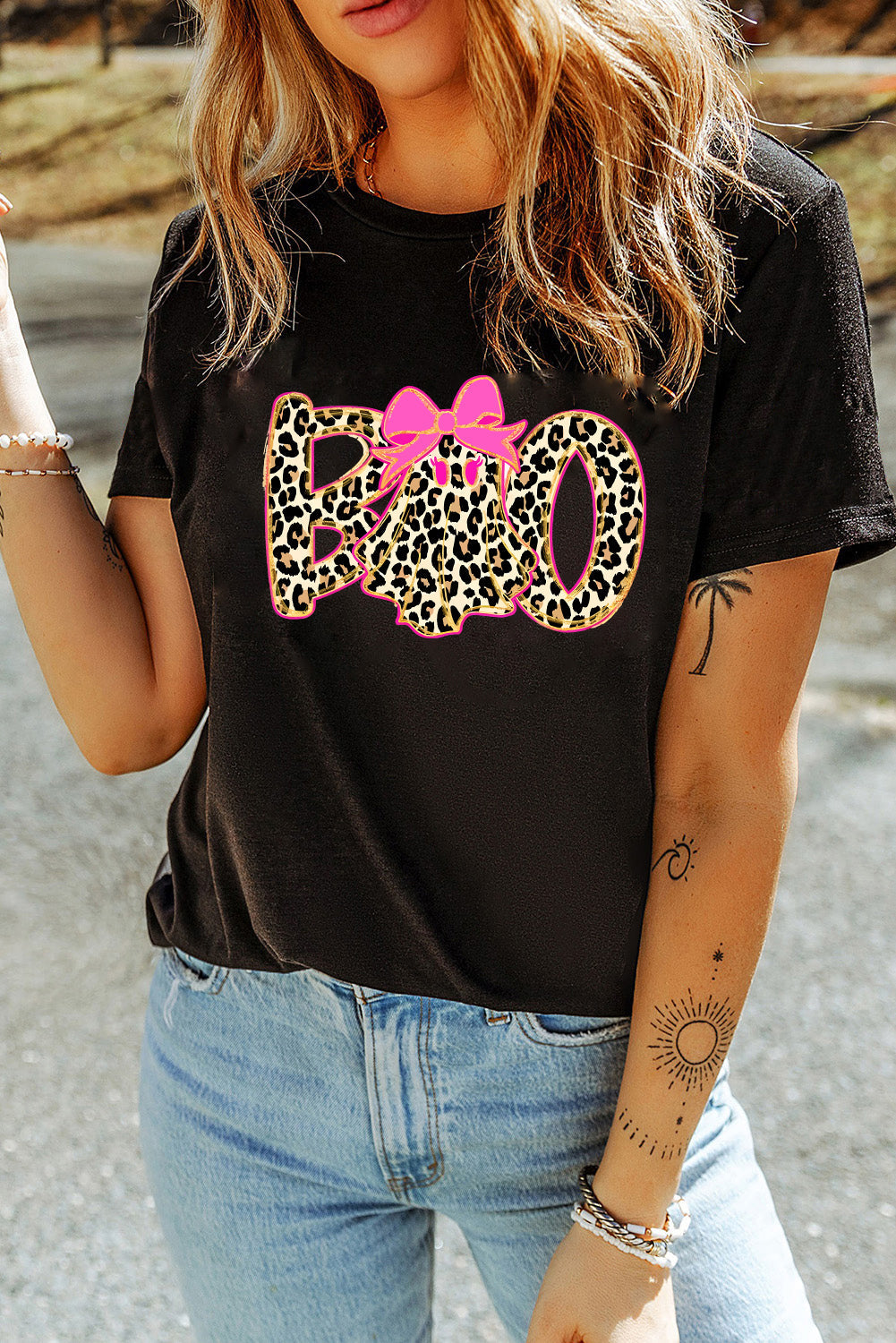 black graphic tee