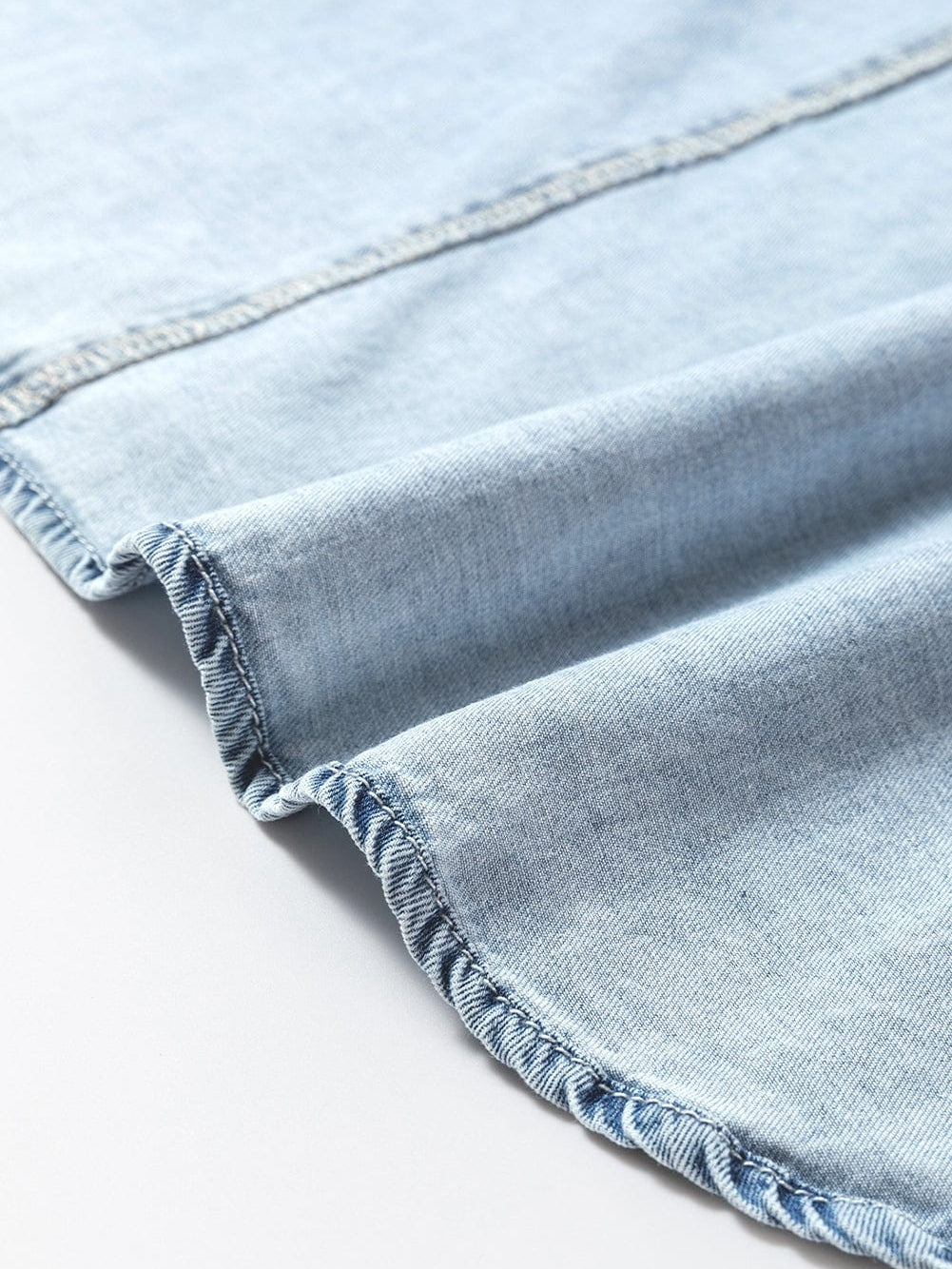 Chic Denim V-Neck Sleeveless Dress in Beau Blue Chambray