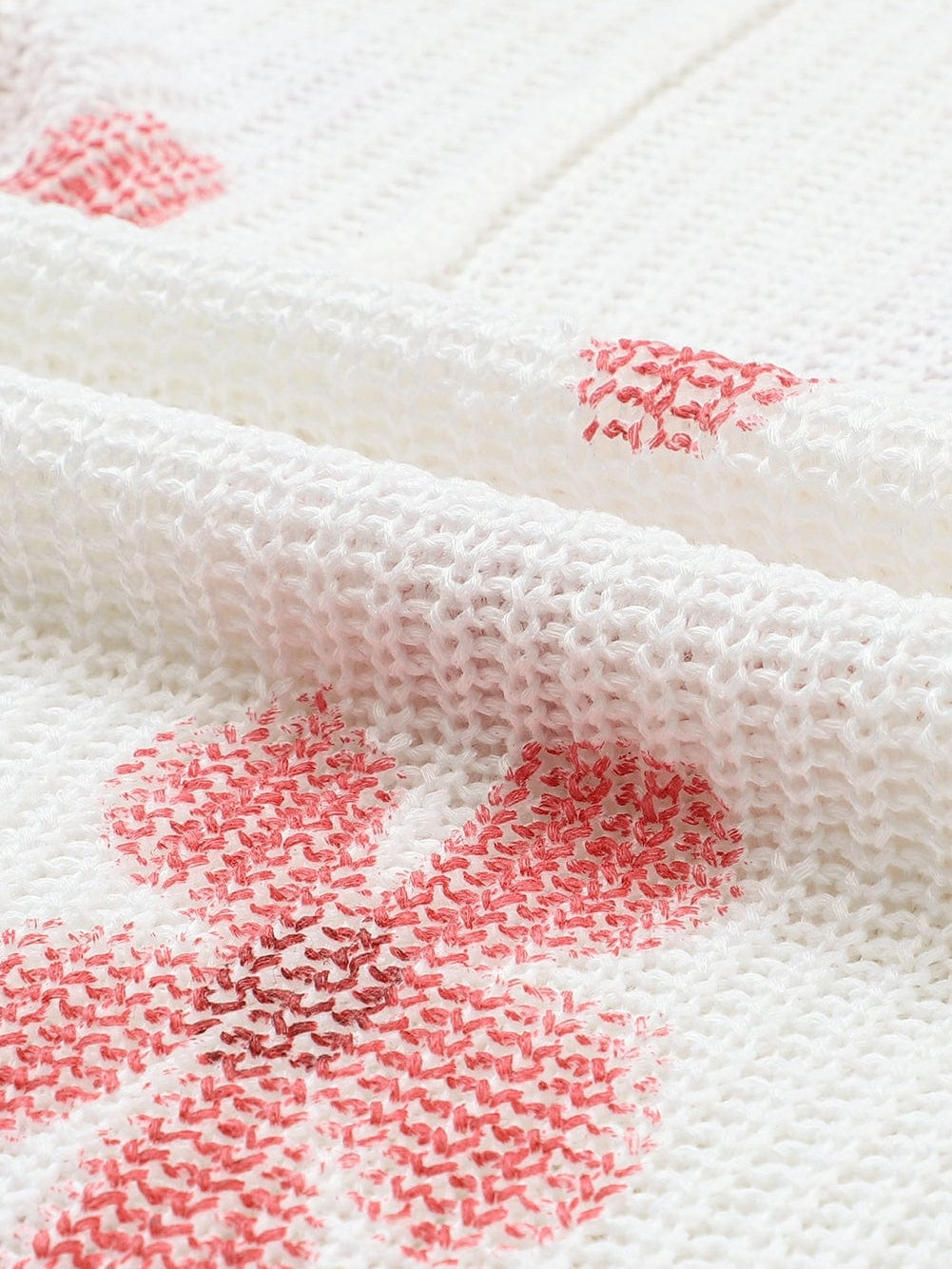 Elegant White Floral Pattern Cozy Hooded Knit Sweater