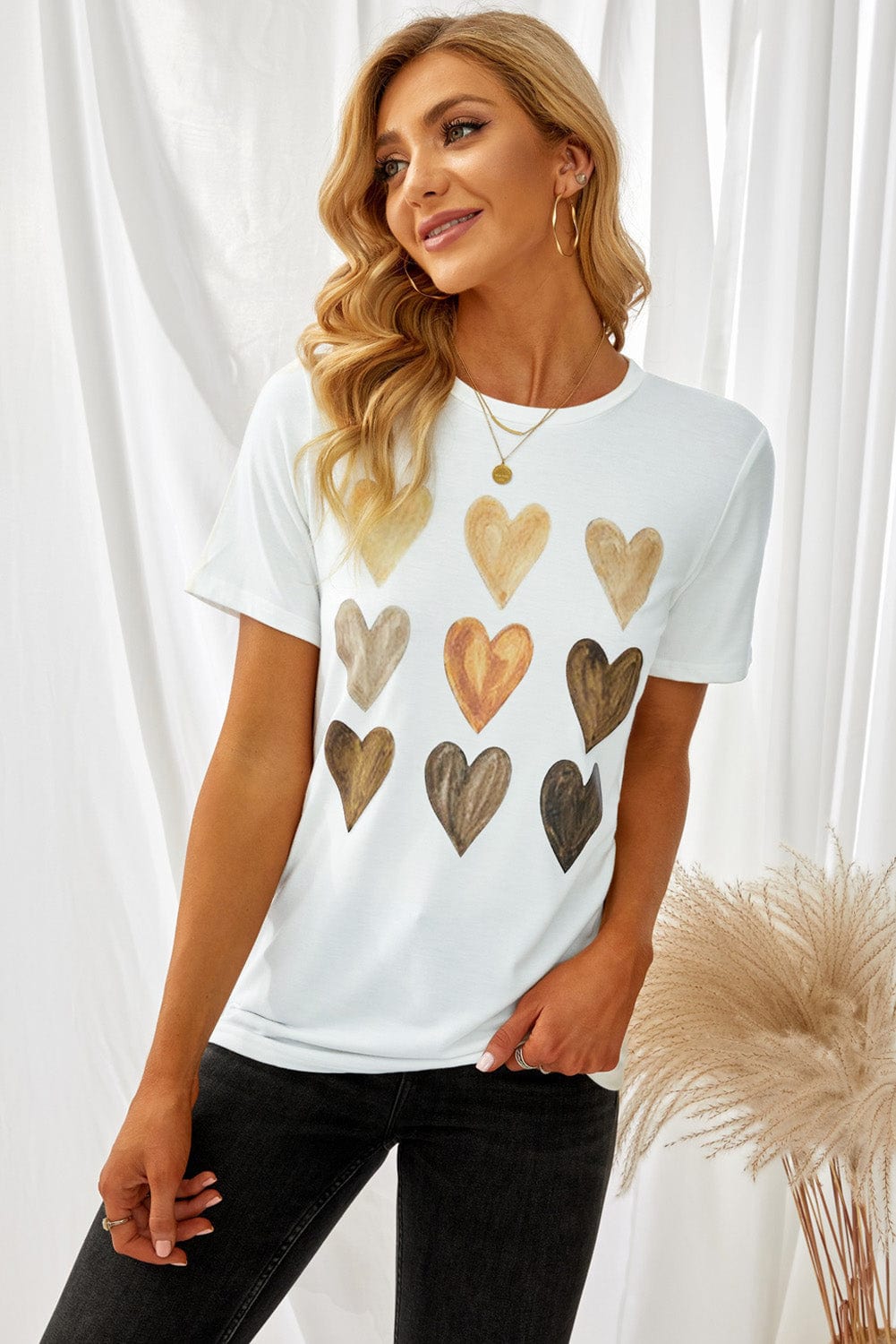 Kindness in White Heart Print Tee for Summer Love