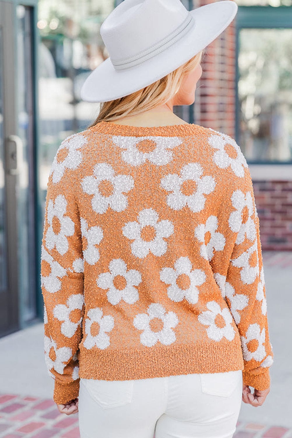 Knit Single-Breasted Heart Cardigan Sweater -Bishop - Barcelet - Closed - Scoop - Jewel