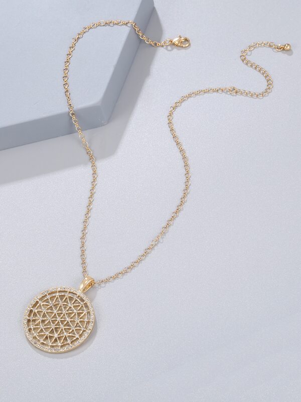Hollow Out Round Charm Necklace - LuckyFash™