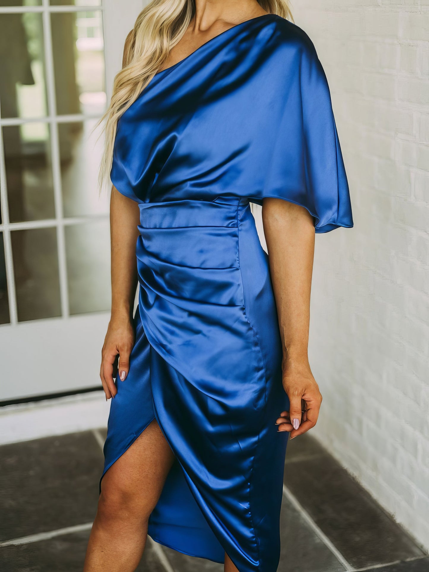 Dresses One-Shoulder Sleeve Irregular Slit Dress - LuckyFash™