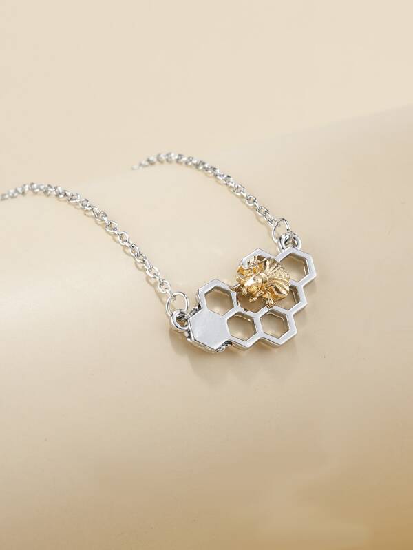 Bee Hive Decor Necklace - LuckyFash™