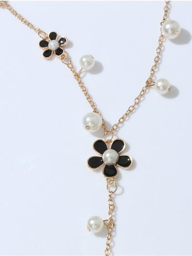 Women's necklace Chic & Modern Street Flower Necklaces / Black / White / Fall / Winter / Spring - LuckyFash™