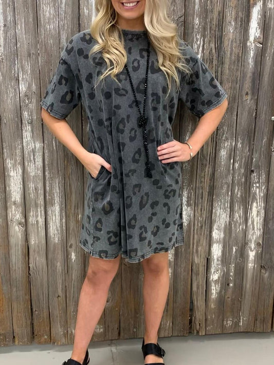 Dresses Loose Leopard Print Crew Neck Short Sleeve Dress - LuckyFash™