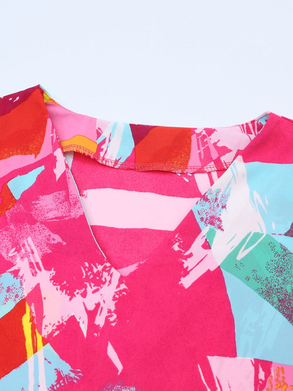 Vibrant Pink Graffiti Print Plus Size Blouse with Puff Sleeves