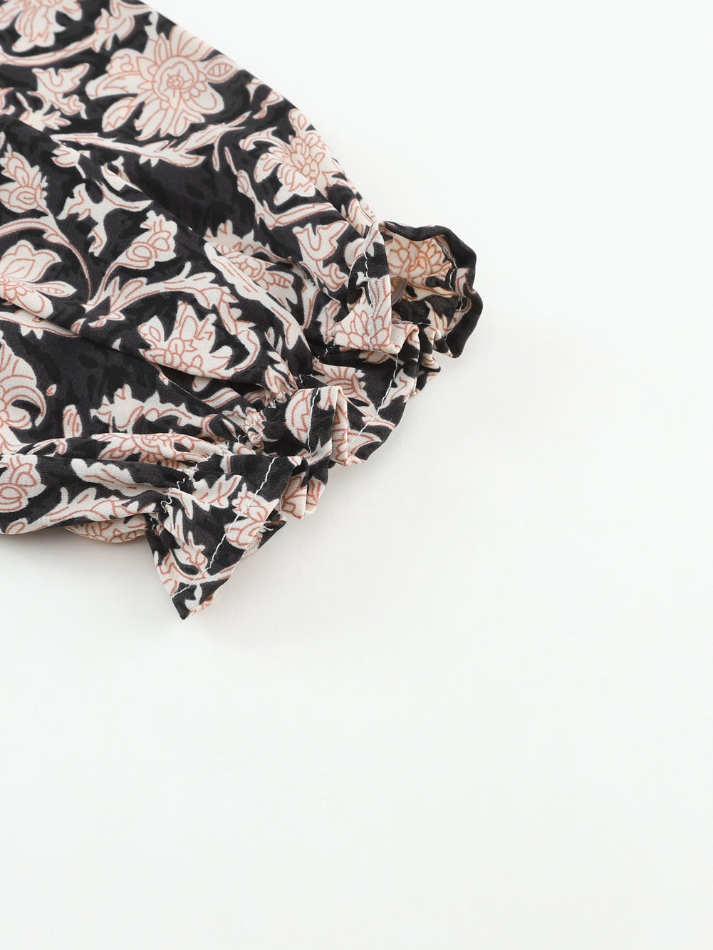 Elegant Black Floral V-Neck Pleated Blouse with Puff Sleeves