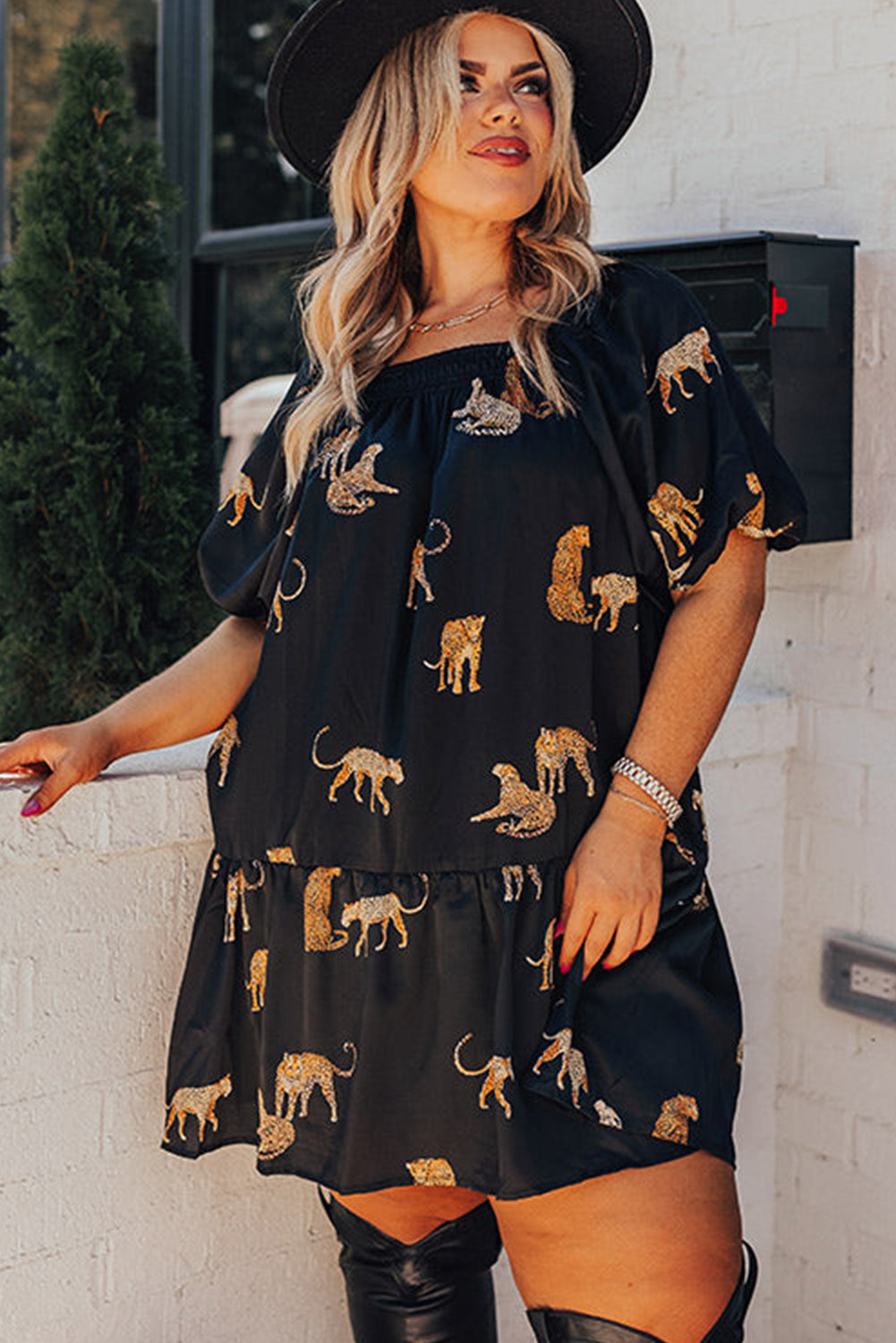 Cheetah Wonderland Plus Size Mini Dress with Puff Sleeve Flair