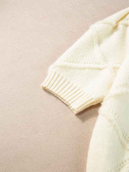 Elegant White Rhombus Pattern Ribbed Trim Short Sleeve Knit Top