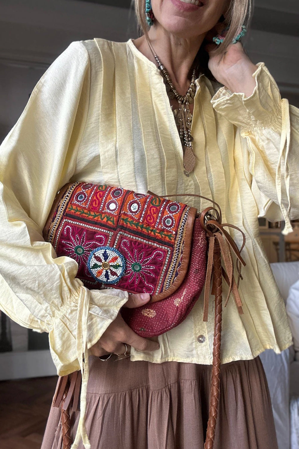 Yellow Cream Pintuck Buttoned Front Decor Ruffled Sleeve Loose Blouse