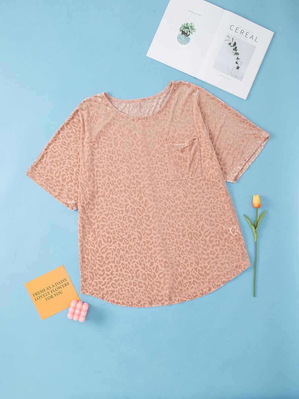 Plus Size Khaki Leopard Print V-Neck T-shirt