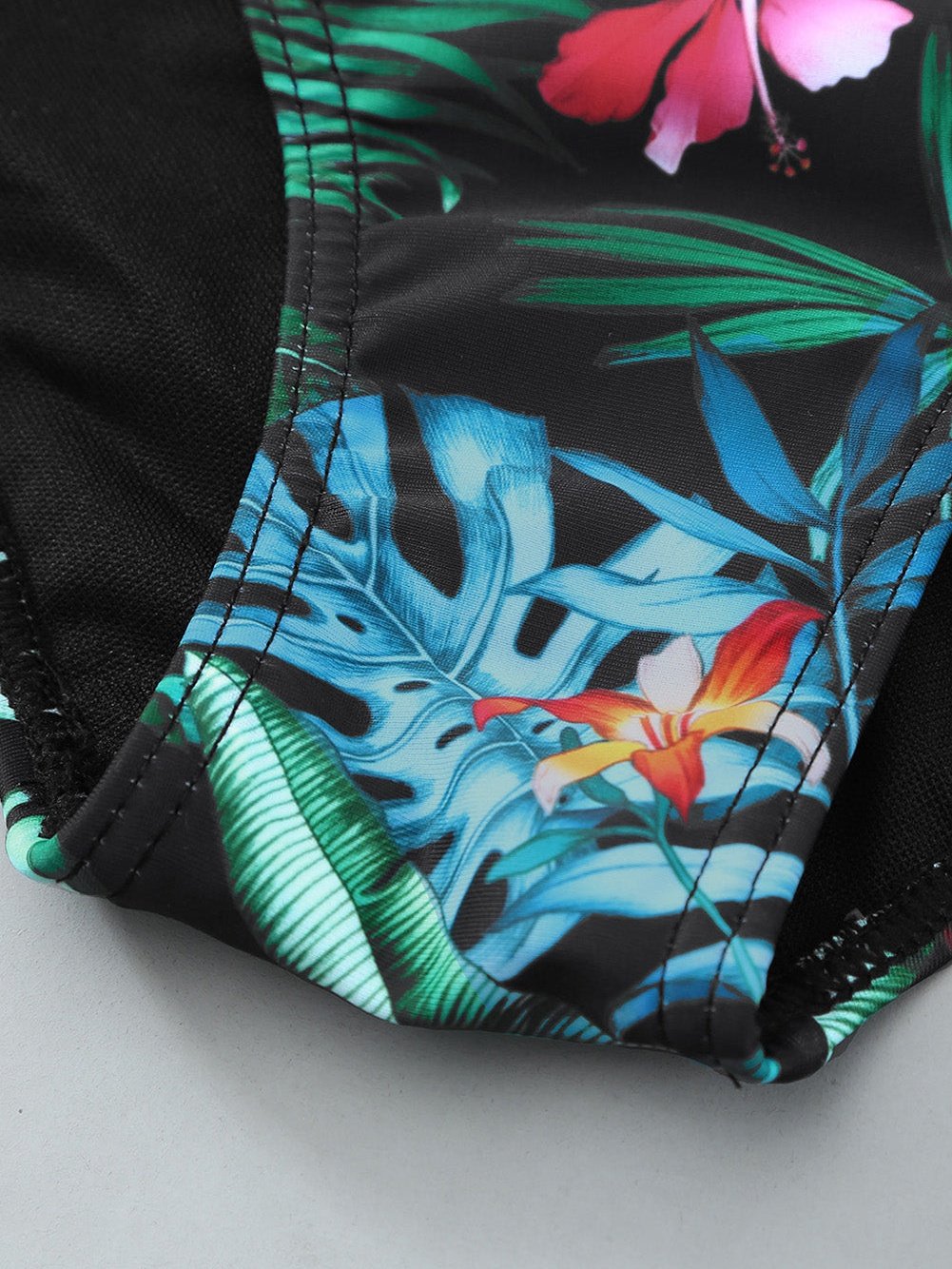 Fresh Floral High-Neck Tankini Set with Ruched Detail