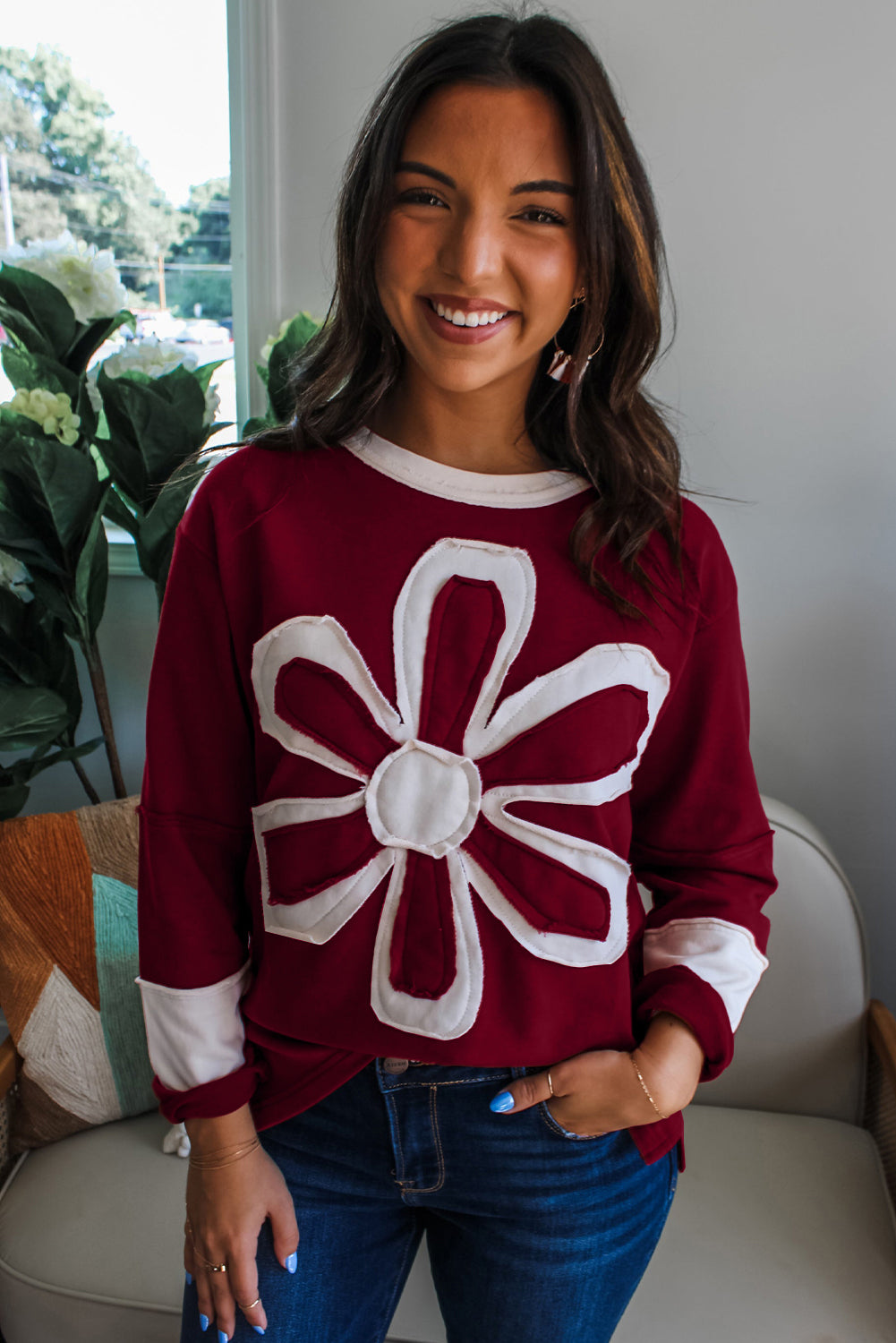 Red Dahlia Cheerful Daisy Flower Patched Round Neck Long Sleeve Top