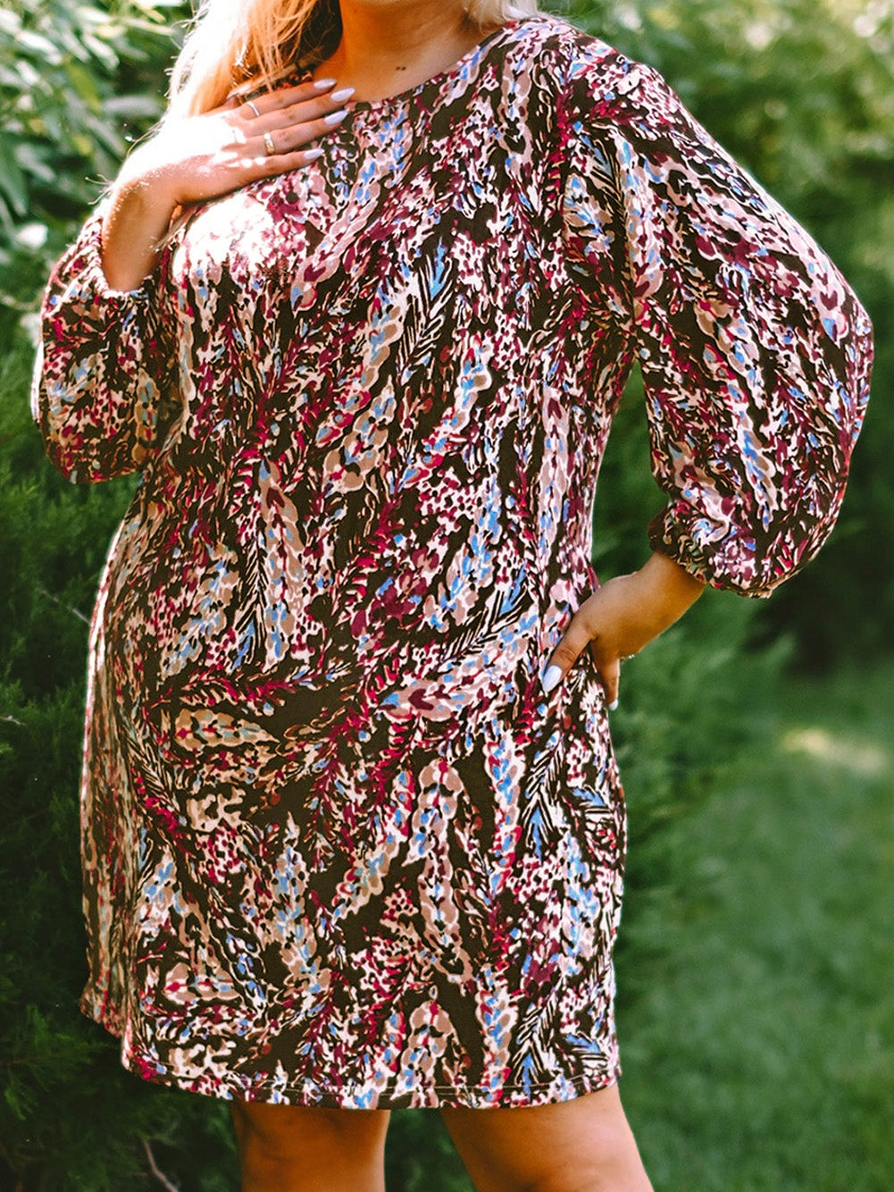 Flamboyant Crimson Curvy Floral Print Mini Dress