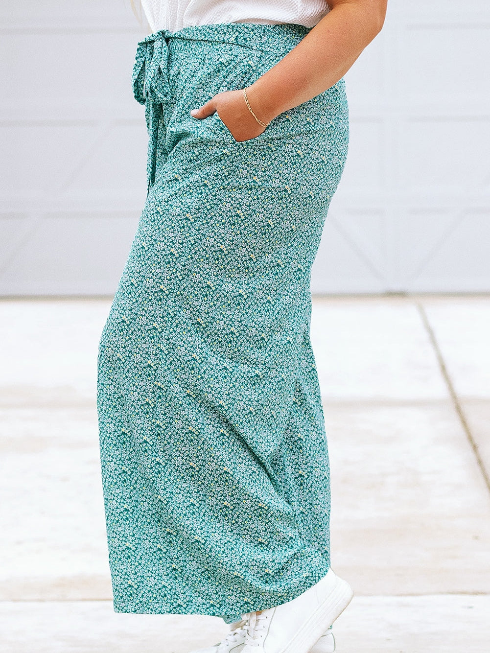 Green Floral Boho Tie-Waist Wide Leg Pants for Curvy Fashionistas
