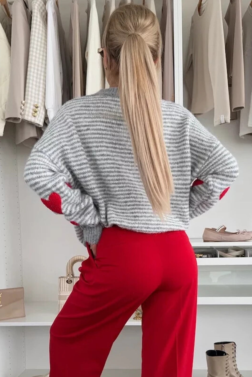 Gray Stripe Contrast Heart Pattern Brushed Knit Sweater