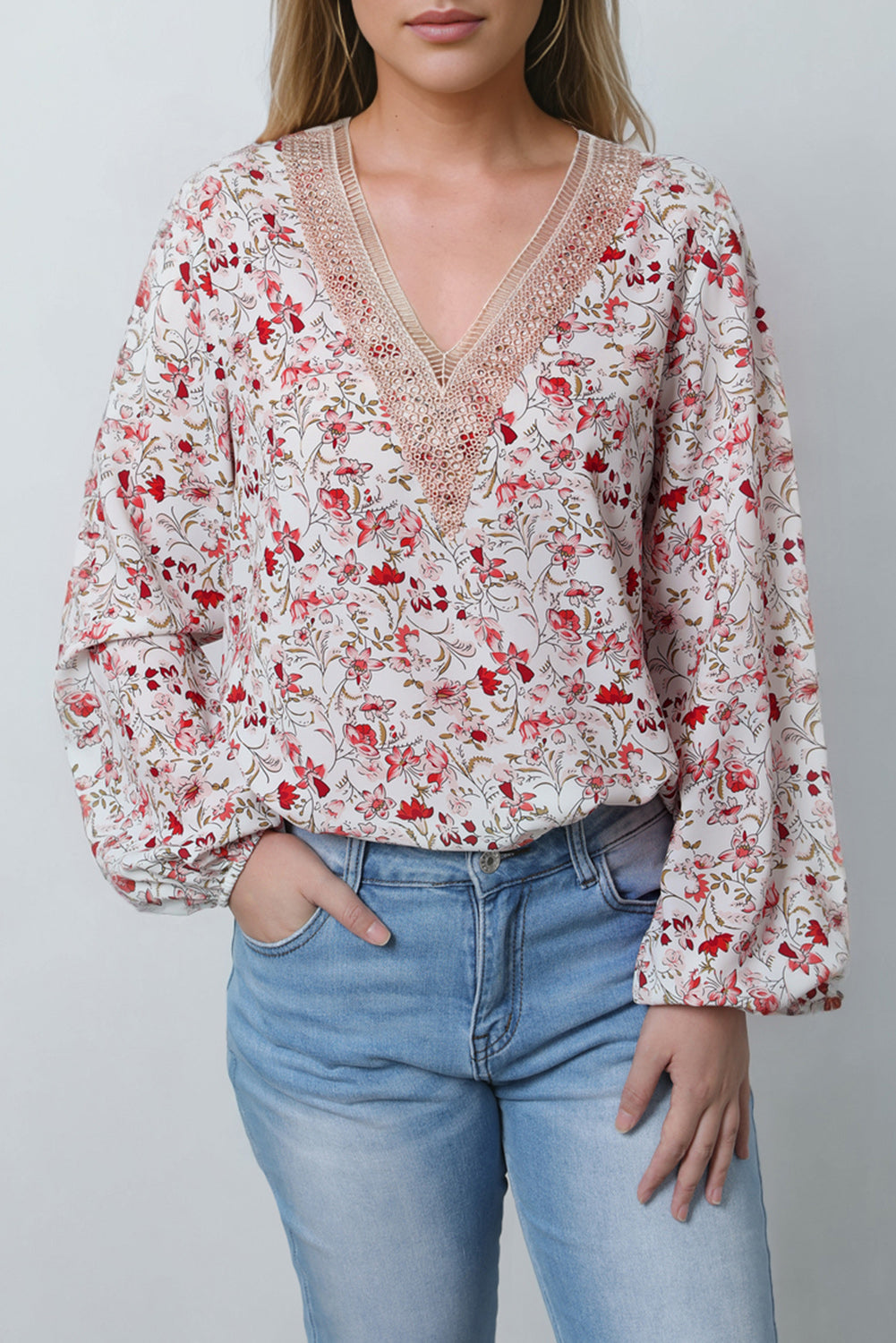 Elegant White Lace V-Neck Blouse with Floral Pattern