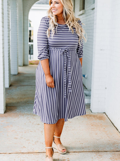 Elegant Gray Striped Tie Waist Midi Dress for Plus Size Women