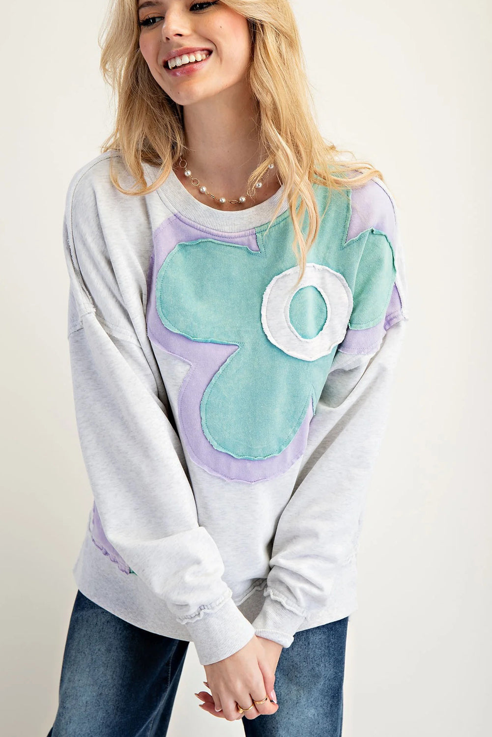 Light Grey Raw Seam Color Block Flower Patched Long Sleeve Top