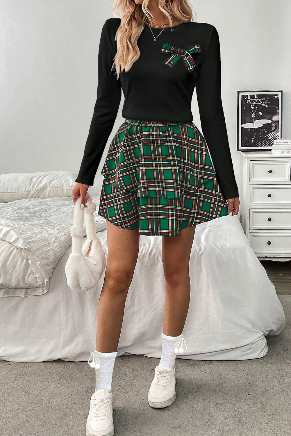 Green Long Sleeve Tee Plaid Bow Decor Ruffle Mini Skirt 2pcs Set