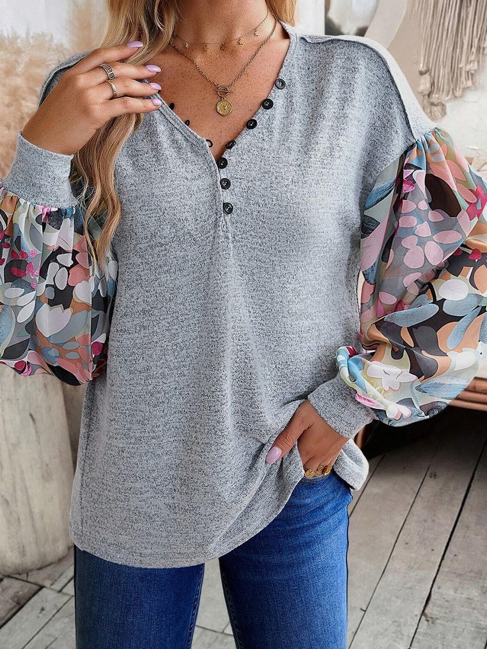 Elegant Gray Floral Lantern Sleeve V-Neck Blouse
