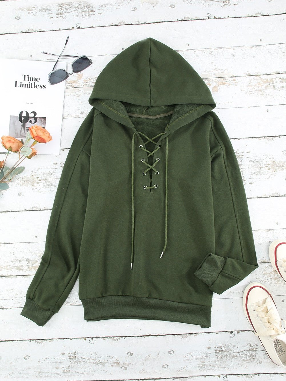 Elegant Green Lace-Up Hoodie for a Stylish Look