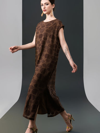Chic Brown Sleeveless Maxi Dress with Polka Dot Texture