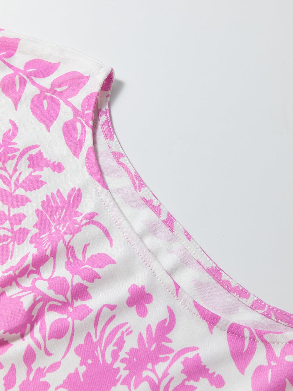 White Floral Printed Round Neck Plus Size Summer Tee