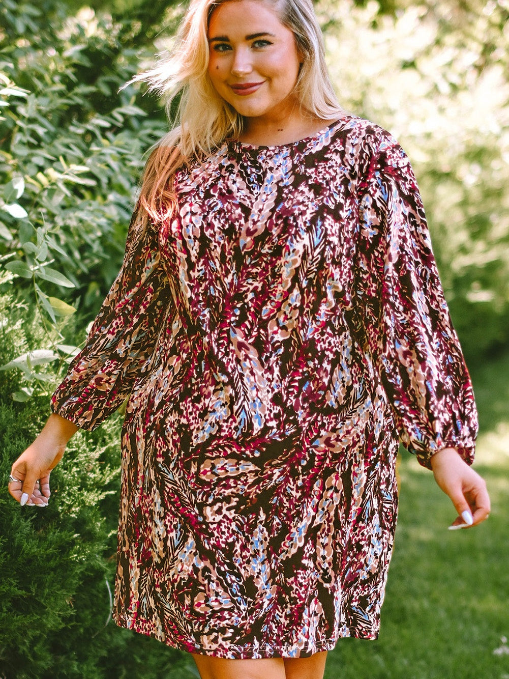 Flamboyant Crimson Curvy Floral Print Mini Dress