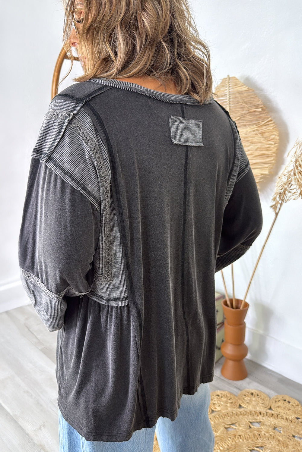 Dark Grey Floral Lace Ribbed Patchwork V Neck Bracelet Sleeve Loose Top