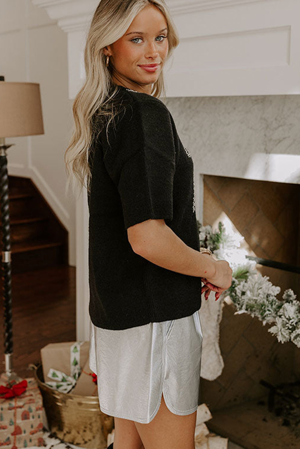 Black Contrast Bowknot Print Crew Neck Short Sleeve Sweater