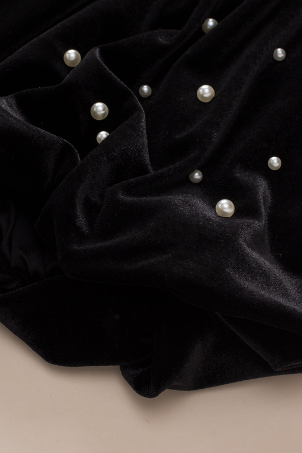 Black Pearl Embellished Puff Sleeve Velvet Plus Size Top