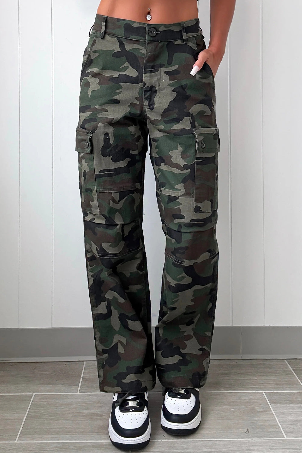 Green Camouflage Print Button Flap Pocket Patched Loose Pants