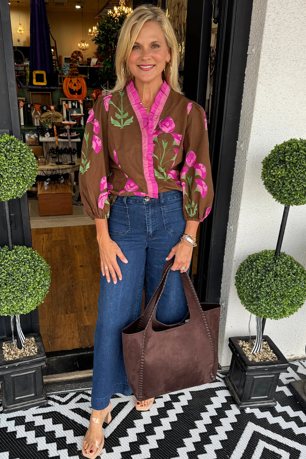 Brown Contrast Frilled Neckline Floral Bracelet Sleeve Blouse