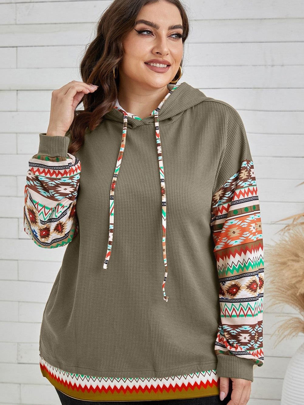 Jungle Green Aztec Patchwork Sleeve Waffle Drawstring Plus Hoodie