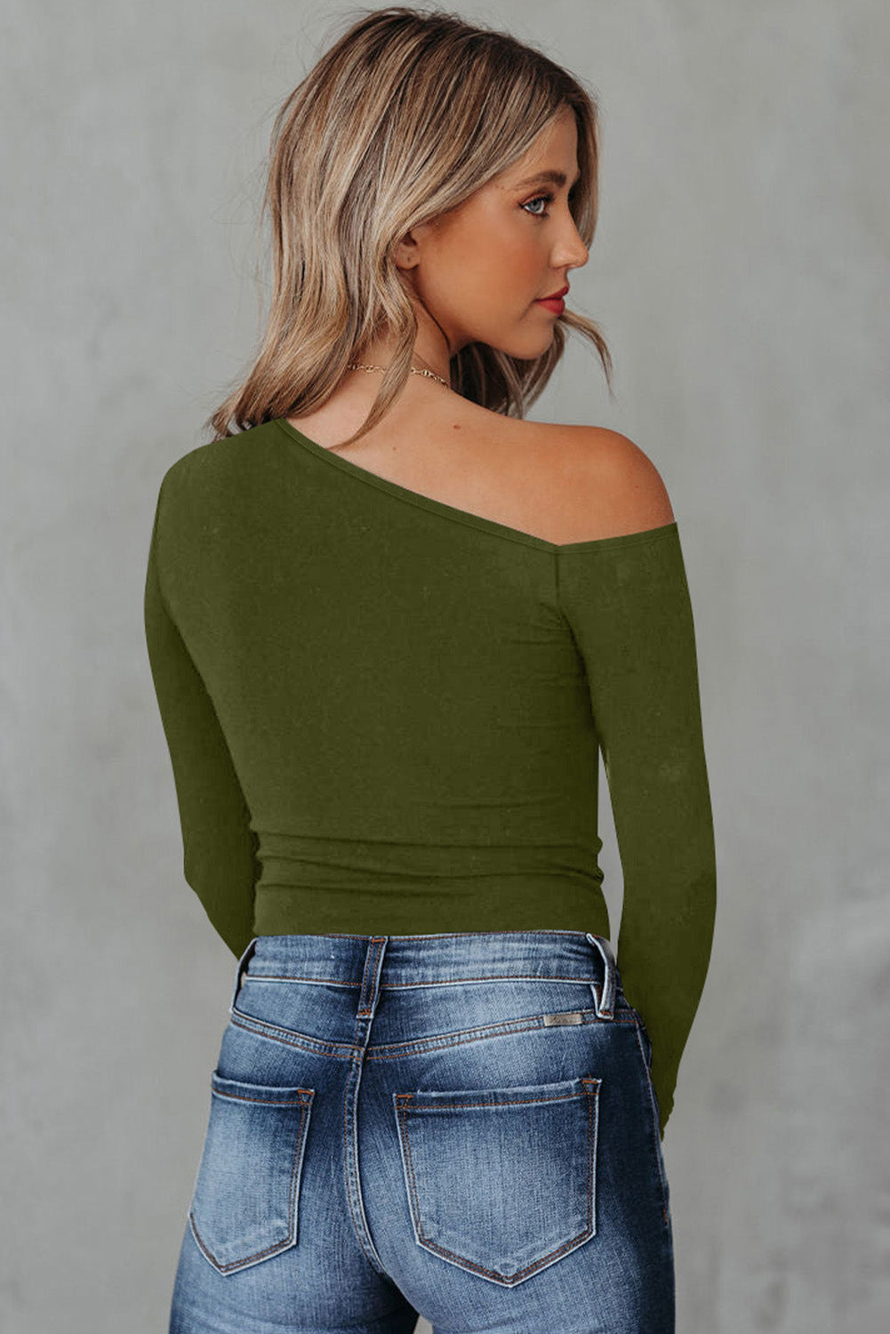 Green One-Shoulder Long Sleeve Knit Top for Chic Styling