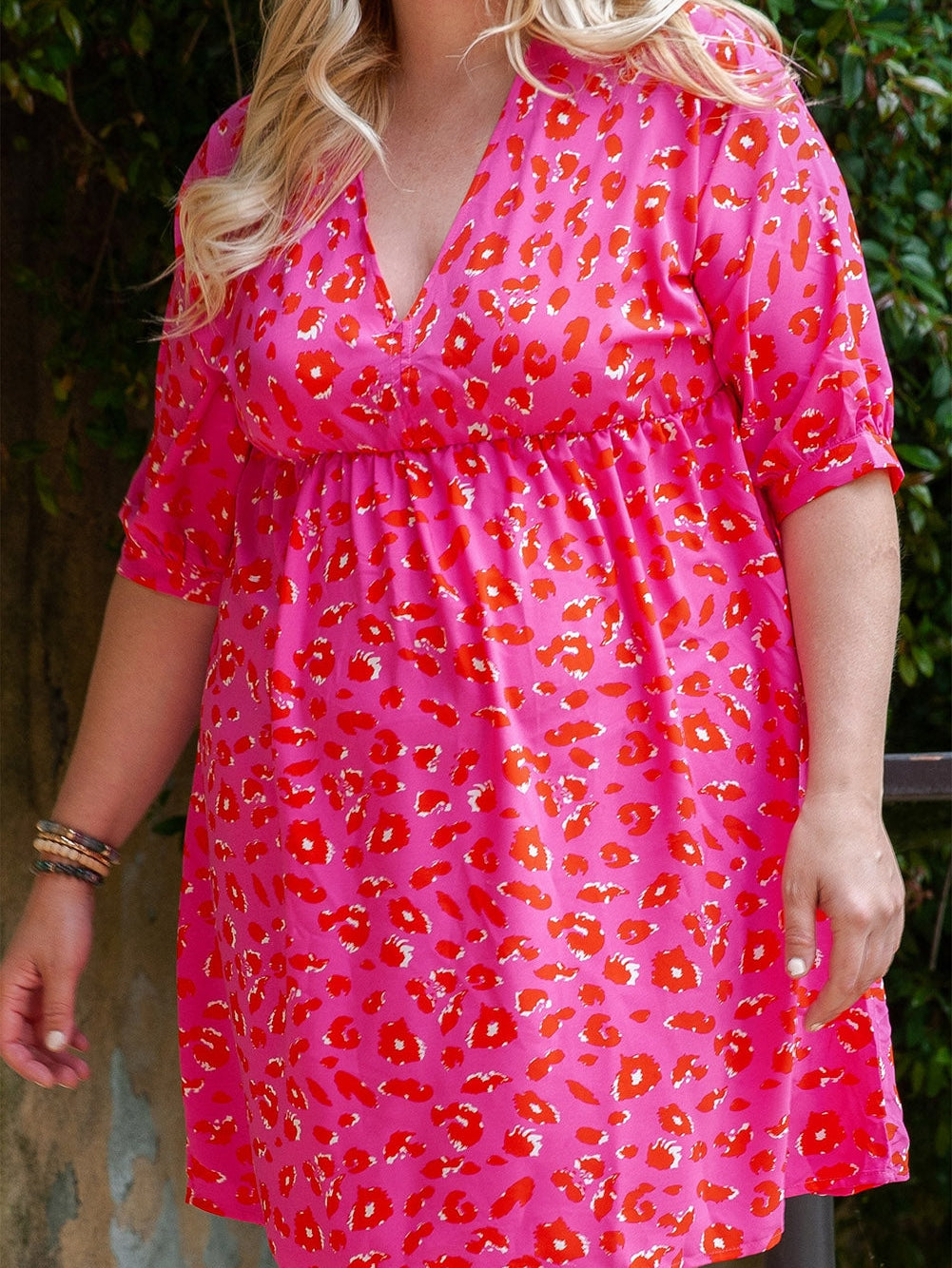 Leopard Print Plus Size Babydoll Dress with V Neck and Bubble Sleeves