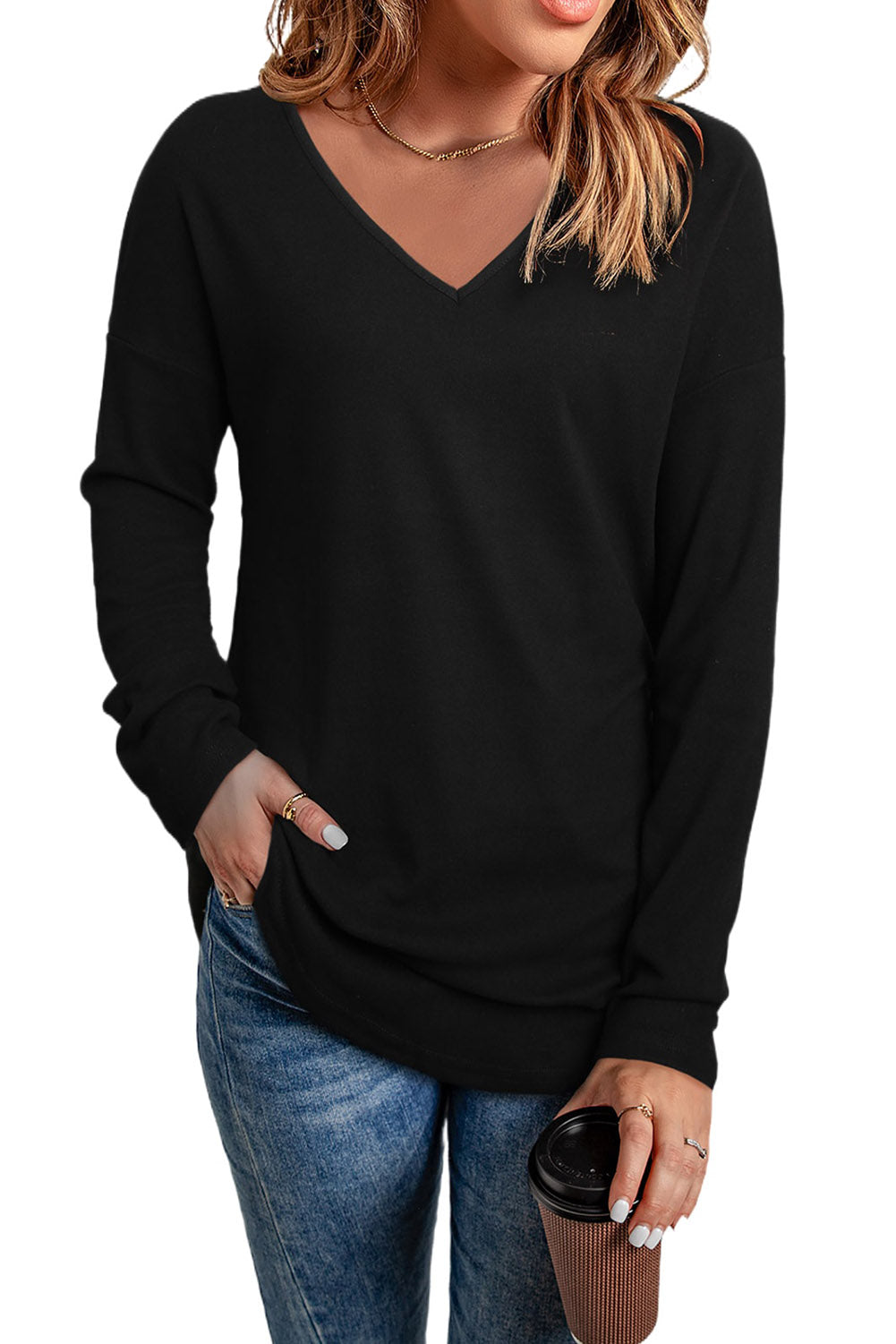 Elegant Black V-Neck Knit Top with Long Sleeves