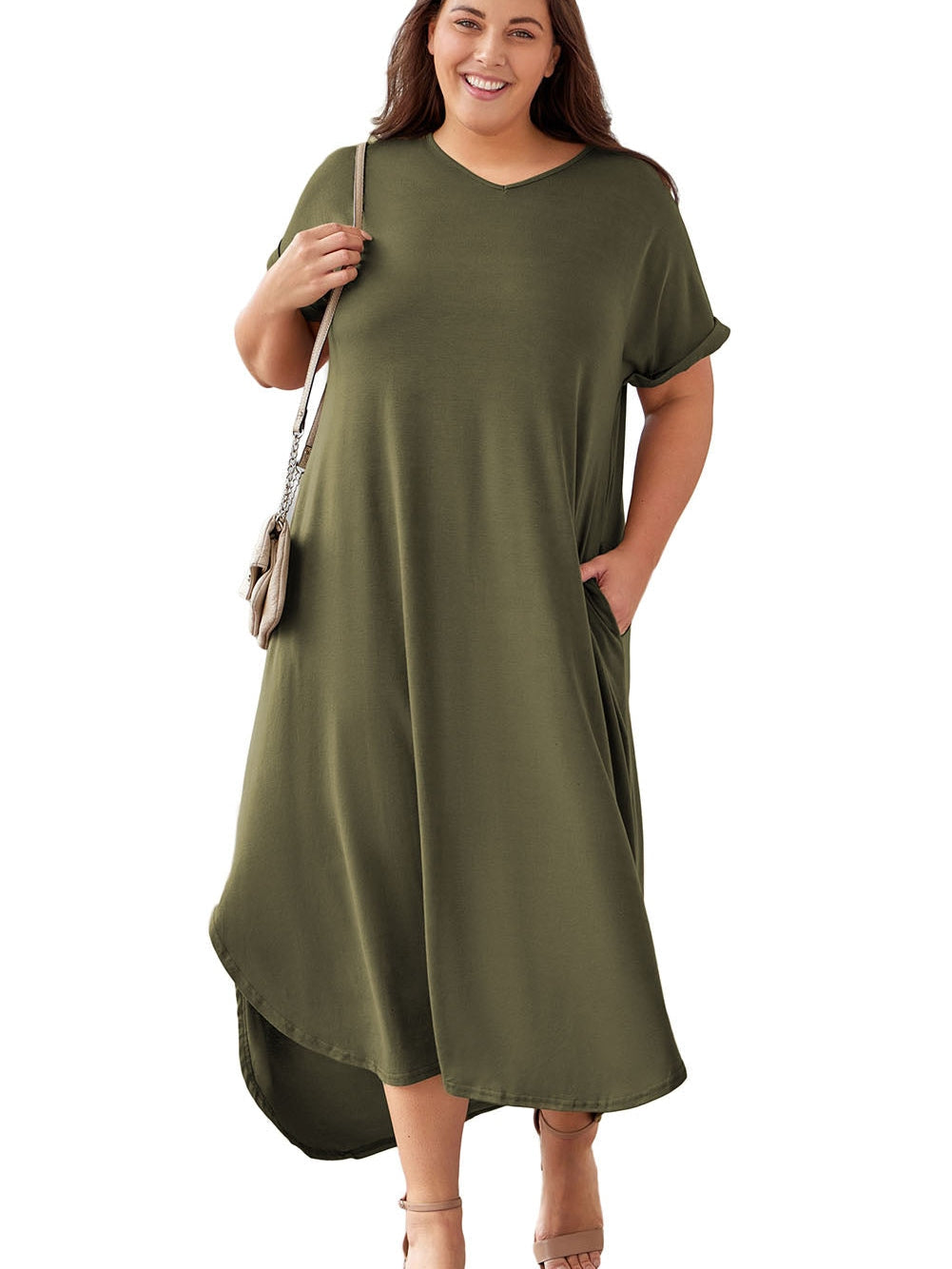 Emerald V-Neck Maxi Dress with Rolled Cuffs for Curvy Women