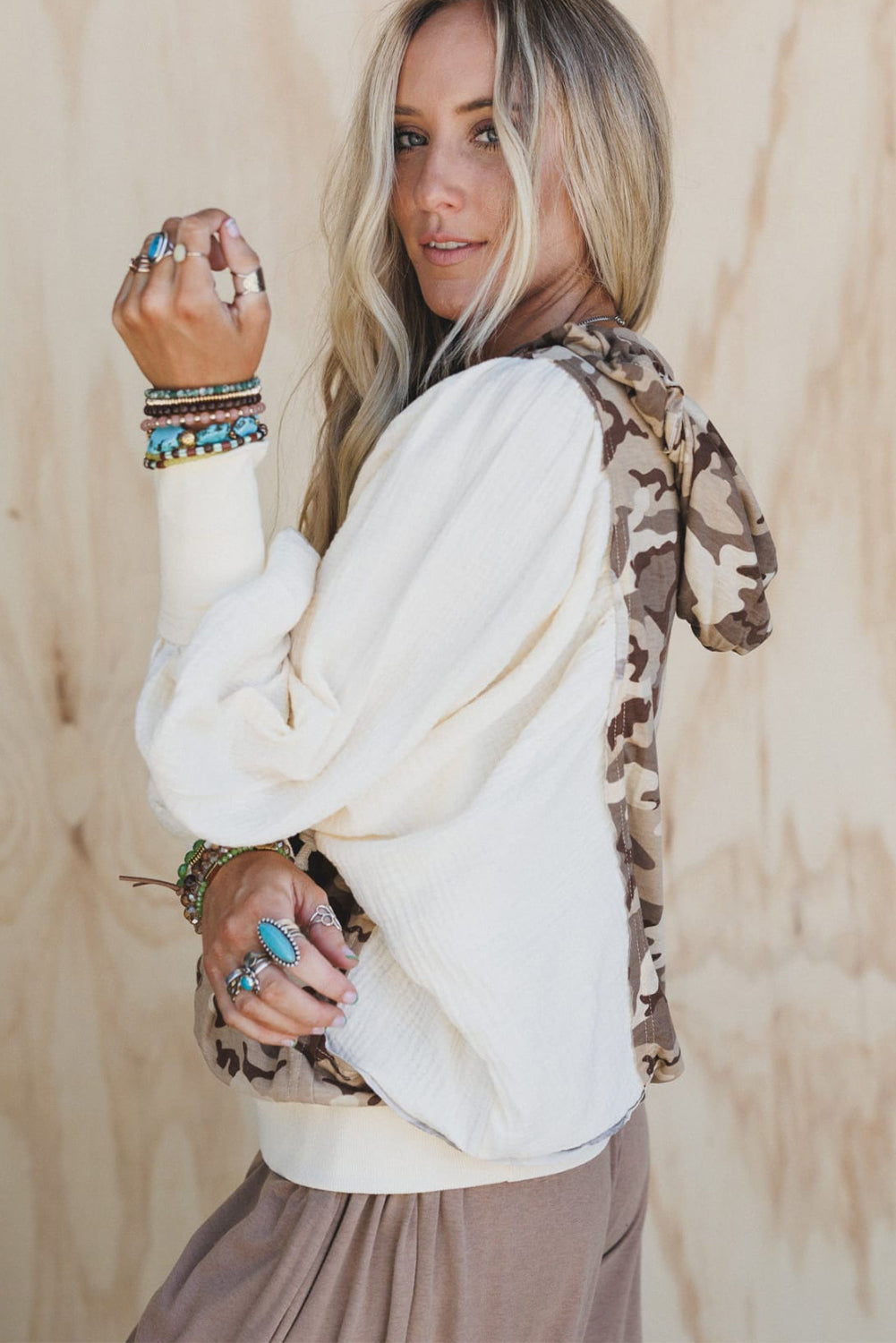 Khaki Camouflage Printed Cotton Gauze Puff Sleeve Patchwork Hooded Top