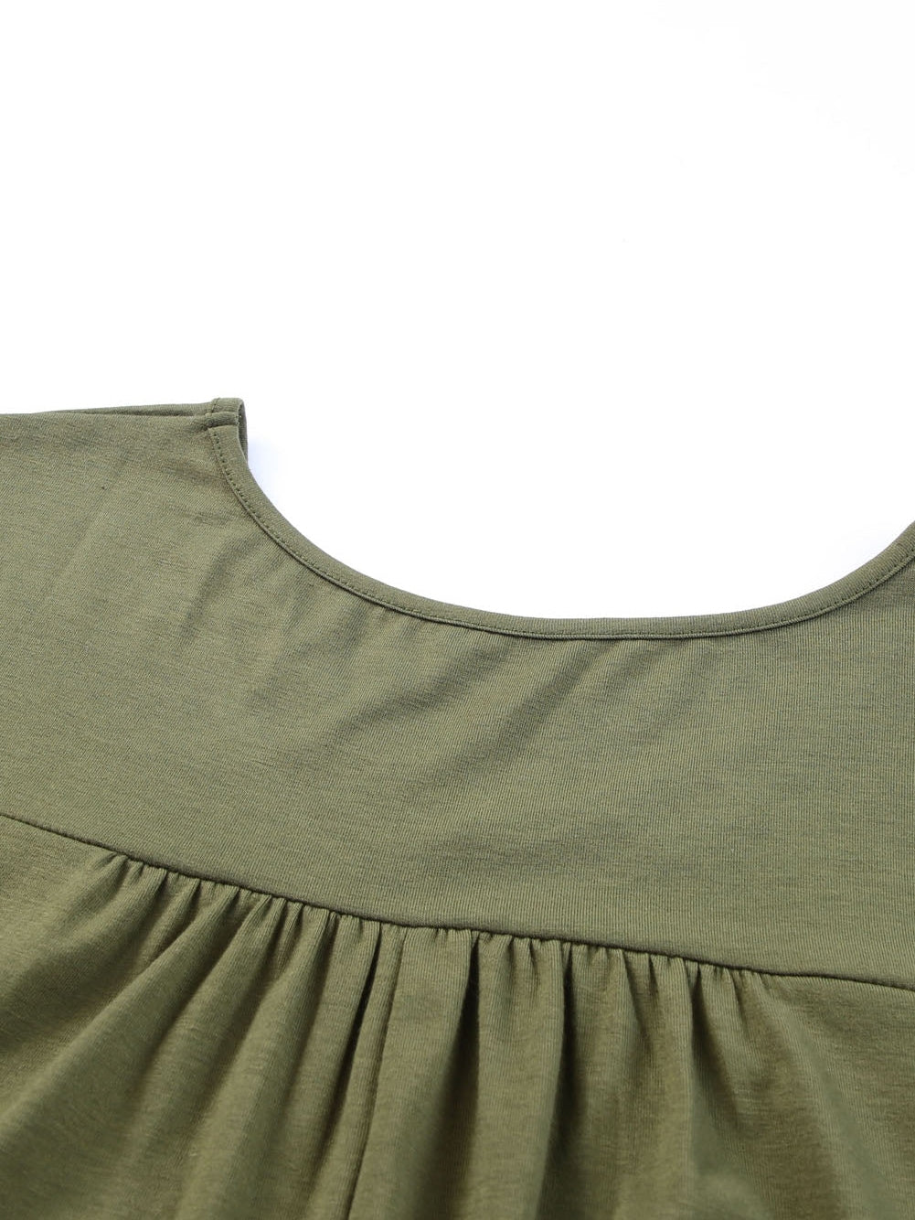 Emerald V-Neck Maxi Dress with Rolled Cuffs for Curvy Women