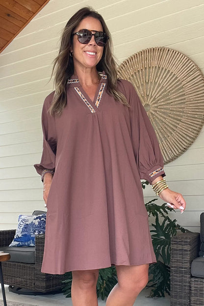 Old Rose Contrast Trim V Neck Bracelet Sleeve Shift Mini Dress