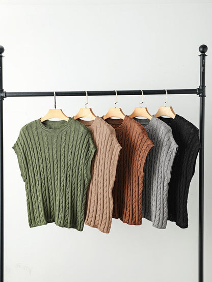 Green Jungle Cable Knit Short Sleeve Sweater with Crew Neck