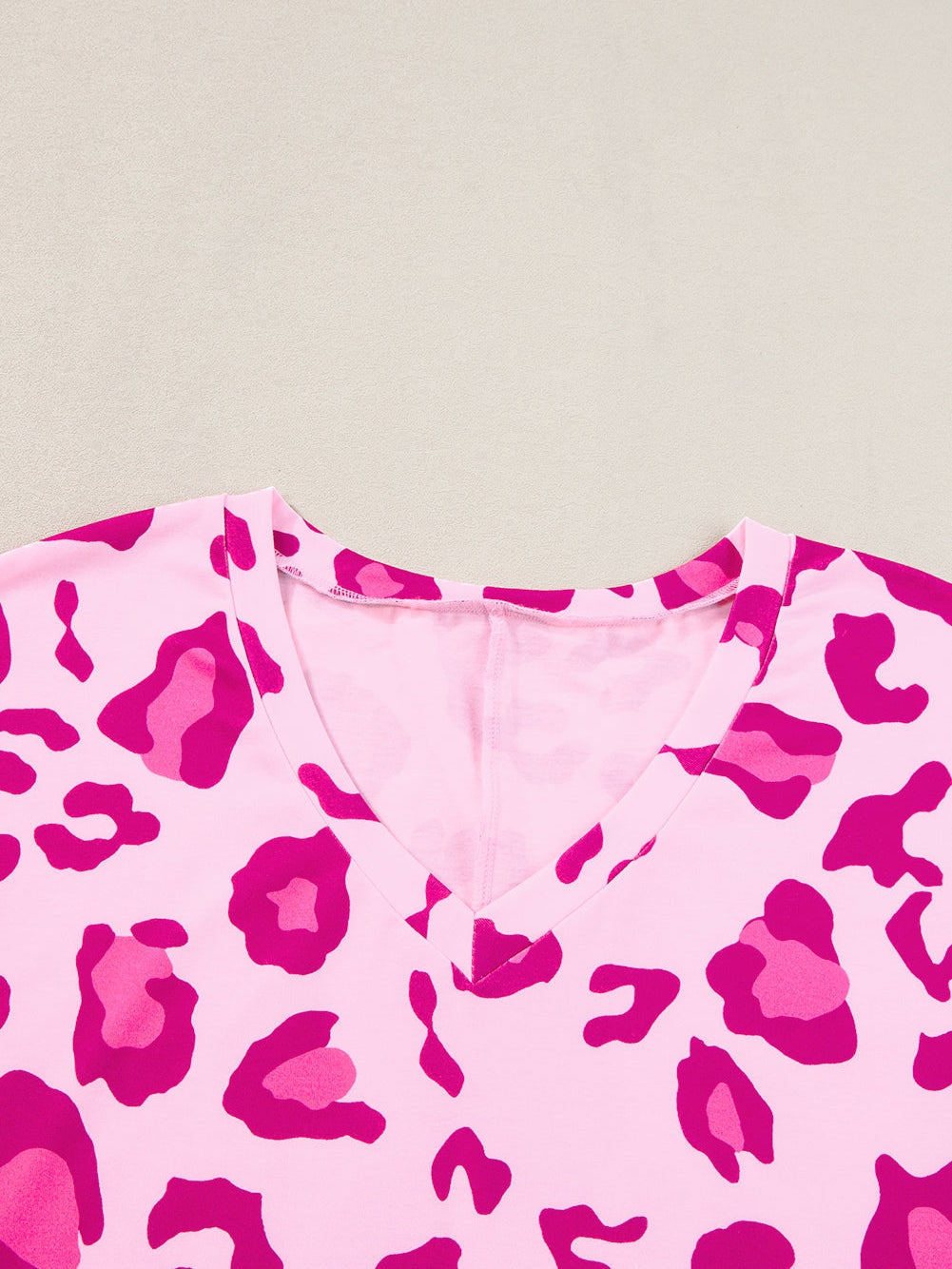 Floral Leopard Print Oversized V-Neck Plus Size T-Shirt